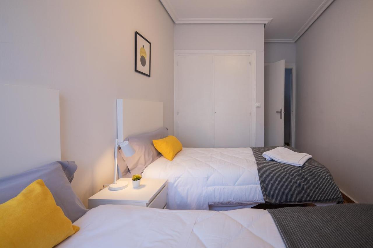 Apartamento Albelda Plaza Albelda De Iregua Exterior foto